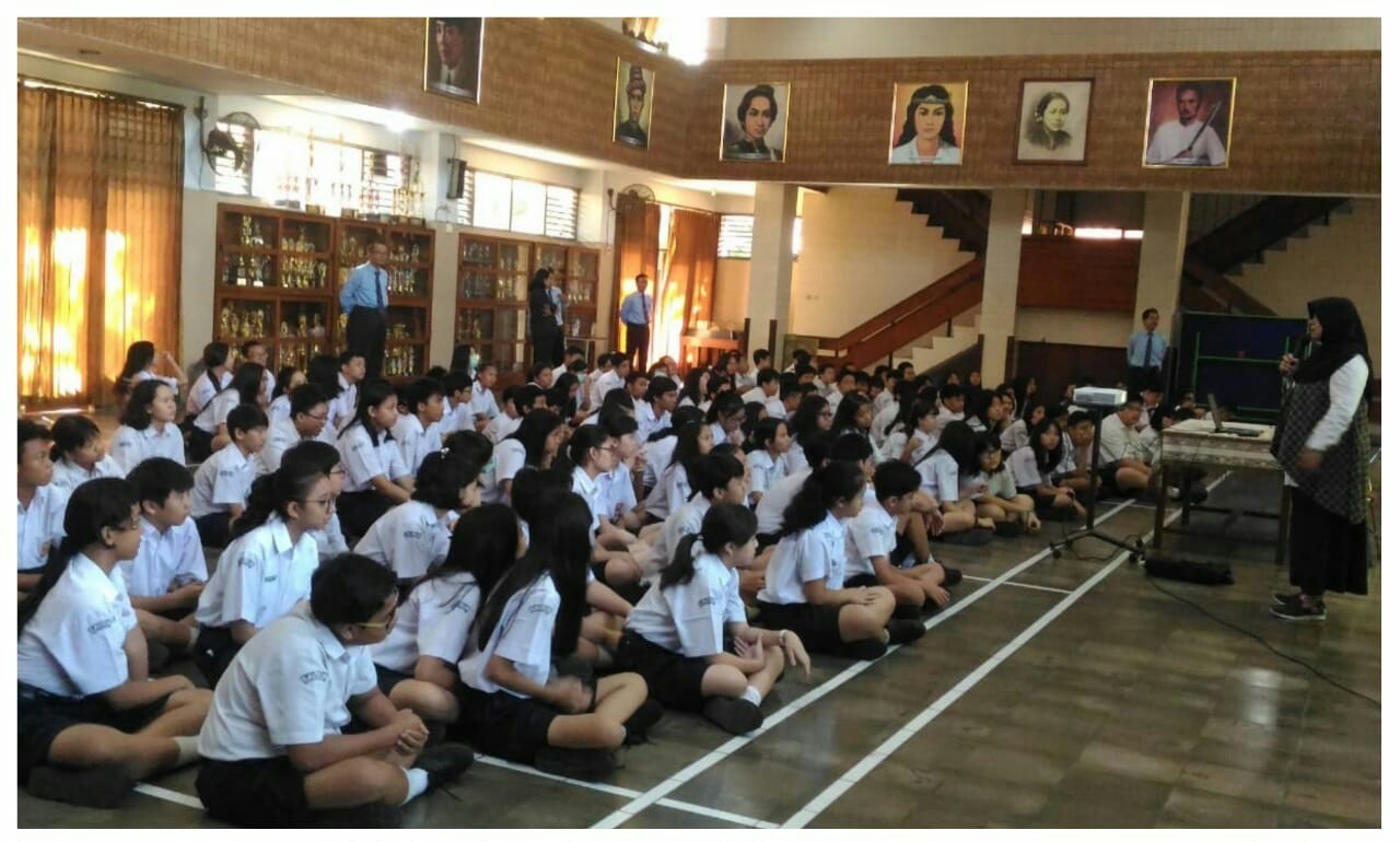 Sosialisasi Pencegahan Penyalahgunaan Narkoba di SMP Stella Duce 1 Yogyakarta