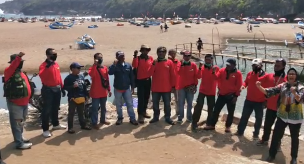 Kampanye P4GN di Wisata Pantai Baron Indah Gunungkidul dan Pasar Panggang Kampanye P4GN di Wisata Pantai Baron Indah Gunungkidul dan Pasar Panggang