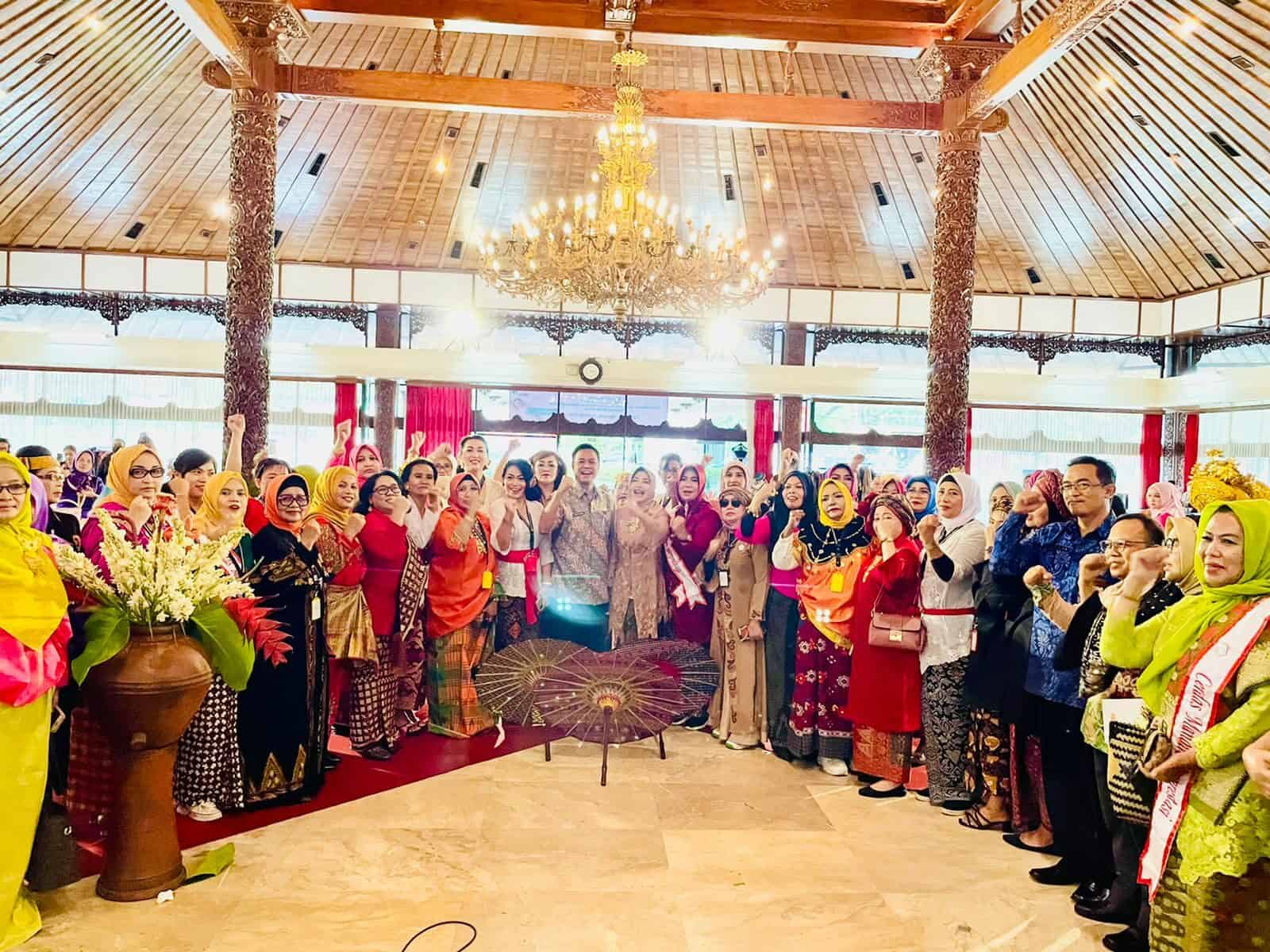 BNNP DIY Sosialisasikan P4GN pada Rakernas Forum Pemberdayaan Perempuan Indonesia (FPPI) BNNP DIY Sosialisasikan P4GN pada Rakernas Forum Pemberdayaan Perempuan Indonesia (FPPI)