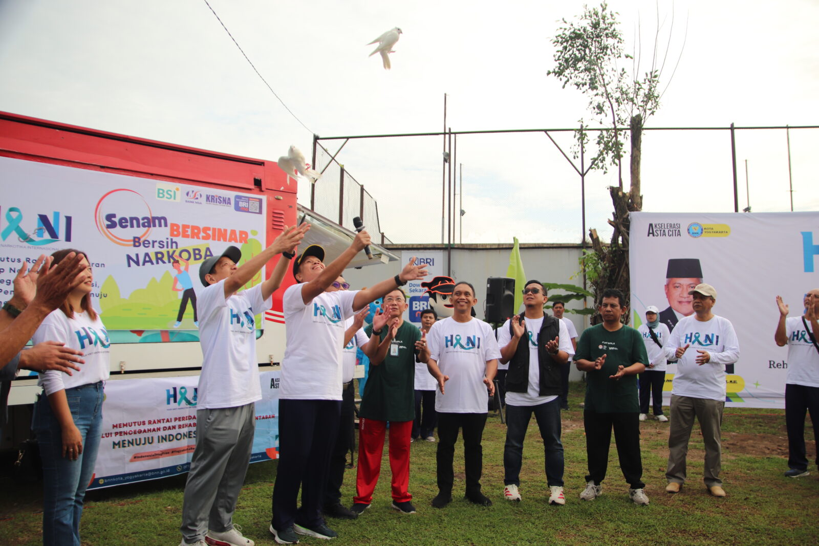 BNNP DIY Gelar Rangkaian Kegiatan HANI 2025: Kolaborasi, Edukasi, dan Aksi Menuju Indonesia Bersinar BNNP DIY Gelar Rangkaian Kegiatan HANI 2025: Kolaborasi, Edukasi, dan Aksi Menuju Indonesia Bersinar